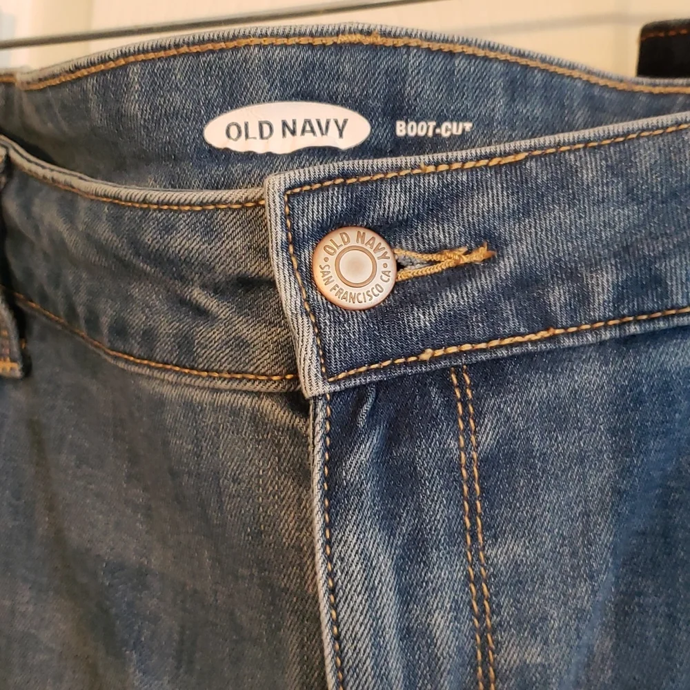 2 -  Old Navy Boot Cut Jeans - Picture 2 of 7